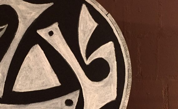 bowfire, BOWFIRE, Bogenschule, Fachhandel, Bogenparcours, Bogen kaufen, Zubehör, Bogenschießen, Bogenreisen, Bogenevents, Kiel, Schleswig Holstein, Deutschland, Bogenbau, Kurs, Workshop, Abendkurs, eigenen Bogen bauen, traditionell, Helmut Ritter, Bowfire, Bogenreisen, meditatives Bogenschießen, einsgerichtetes Bogenschießen, traditionelles Bogenschießen, intuitives Bogenschießen, traditioneller Bogenbau, Bogenbau, traditionelles Bogenschiessen, Schleswig Holstein, Plön, Rendsburg, Eckernförde, Kiel, Stave, Bogenrohlinge, Bogenbaukurse, Kurse, Workshops, Zubehör, Pfeile, Federn, Köcher, Messer, Sehne, Sehnenumwicklung, Leder, Nockpunkt, Nocken, Tips, Recurve, Syahs, Eibe, Osage Orange, Hasel, Manau, Rattan, Esche, Hickory, Bambus, Eberesche, Weißdorn, Backing, Sehnenbacking, Bogenworkshop, in zwei Tagen, Zubehörworkshop, Zielscheiben aus Ethafoam, Bogensport, Fachhandel, Bogenfestival, bogenguide, Parcours, Deutschlands Parcours,