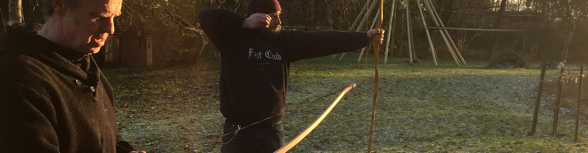 bowfire, BOWFIRE, Bogenschule, Fachhandel, Bogenparcours, Bogen kaufen, Zubehör, Bogenschießen, Bogenreisen, Bogenevents, Kiel, Schleswig Holstein, Deutschland, Bogenbau, Kurs, Workshop, Abendkurs, eigenen Bogen bauen, traditionell, Helmut Ritter, Bowfire, Bogenreisen, meditatives Bogenschießen, einsgerichtetes Bogenschießen, traditionelles Bogenschießen, intuitives Bogenschießen, traditioneller Bogenbau, Bogenbau, traditionelles Bogenschiessen, Schleswig Holstein, Plön, Rendsburg, Eckernförde, Kiel, Stave, Bogenrohlinge, Bogenbaukurse, Kurse, Workshops, Zubehör, Pfeile, Federn, Köcher, Messer, Sehne, Sehnenumwicklung, Leder, Nockpunkt, Nocken, Tips, Recurve, Syahs, Eibe, Osage Orange, Hasel, Manau, Rattan, Esche, Hickory, Bambus, Eberesche, Weißdorn, Backing, Sehnenbacking, Bogenworkshop, in zwei Tagen, Zubehörworkshop, Zielscheiben aus Ethafoam, Bogensport, Fachhandel, Bogenfestival, bogenguide, Parcours, Deutschlands Parcours,
