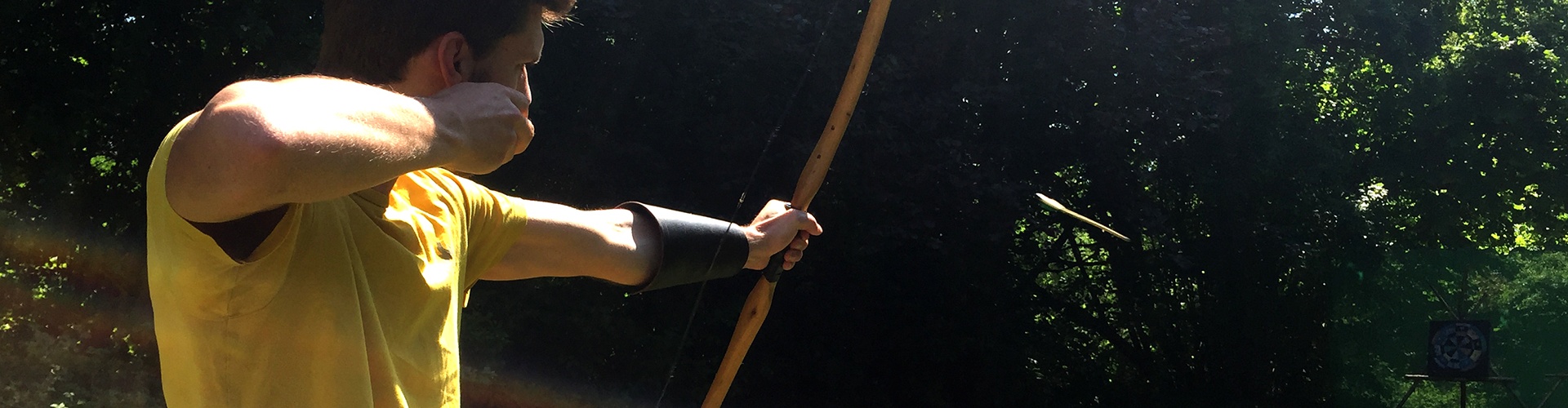 BOWFIRE, bowfire, Meisterbogen, regelmäßiger Workshop, Intensivbogen, Bogenbauen an zwei Tagen, Kurs, Workshop, Schnupperbogen, Kinderbogenworkshop, Kinderbogenbaukurs, Bogen bauen, Pfeile kaufen, Pfeile bestellen, traditionelle Pfeile kaufen, Holzpfeile kaufen, Wort- Bildmarke, Bowfire, Bogenreisen, meditatives Bogenschießen, einsgerichtetes Bogenschießen, traditionelles Bogenschießen, intuitives Bogenschießen, traditioneller Bogenbau, Bogenbau, traditionelles Bogenschiessen, Schleswig Holstein, Plön, Rendsburg, Eckernförde, Kiel, Stave, Bogenrohlinge, Bogenbaukurse, Kurse, Workshops, Zubehör, Pfeile, Federn, Köcher, Messer, Sehne, Sehnenumwicklung, Leder, Nockpunkt, Nocken, Tips, Recurve, Syahs, Eibe, Osage Orange, Hasel, Manau, Rattan, Esche, Hickory, Bambus, Eberesche, Weißdorn, Backing, Sehnenbacking, Bogenworkshop, in zwei Tagen, Zubehörworkshop, Zielscheiben aus Ethafoam, Bogensport, Fachhandel, Bogenfestival, bogenguide, Parcours, Deutschlands Parcours, Abendkurs, Abendworkshop